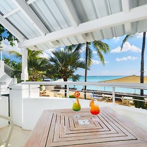 Beachfront Studio Sea View